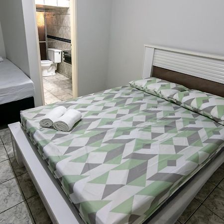 Pousada Roosevelt Suite 01 - Pousada Central Prox Rodoviaria E Dist Industrial Uberlândia Kültér fotó